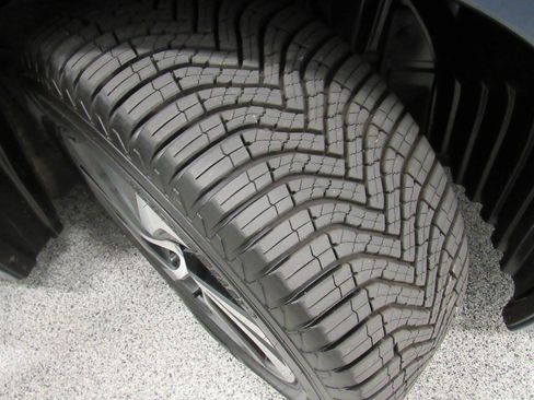 Used 2025 Subaru Legacy AWD/4WD image 19