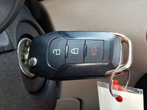 Certified 2022 Ford EcoSport S image 22