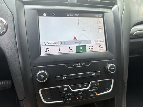 Used 2019 Ford Fusion SE w/ Equipment Group 151A FWD image 34