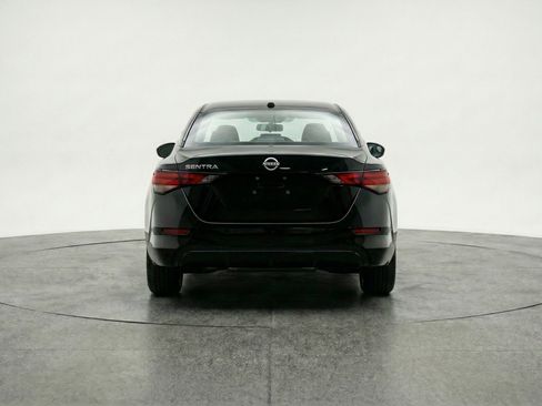 Used 2025 Nissan Sentra SV image 7