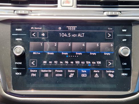 Used 2024 Volkswagen Tiguan SEL R-Line AWD/4WD image 11