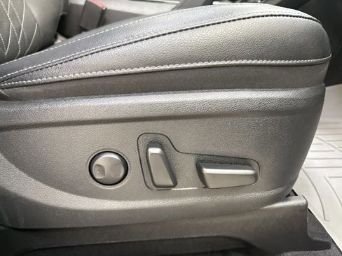 Used 2024 Kia Telluride EX X-Line image 35