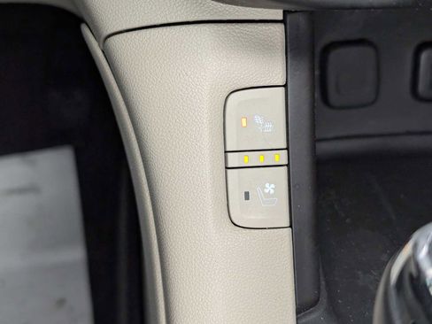 Used 2019 GMC Acadia Denali w/ Technology Package image 32