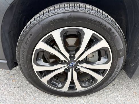 Used 2024 Subaru Forester Limited AWD/4WD image 10