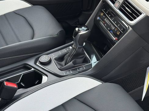 New 2026 Volkswagen Taos SEL AWD/4WD image 23