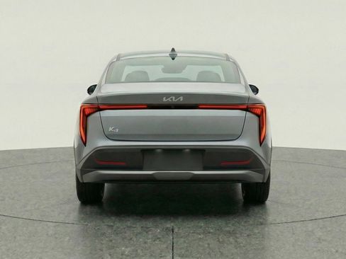 Used 2025 Kia K4 LXS image 7