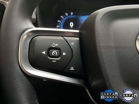 Used 2025 Volvo XC40 B5 Core image 36