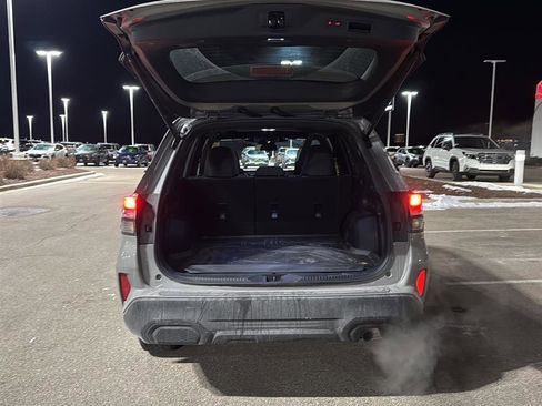 Used 2025 Subaru Forester Premium image 15