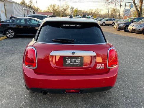 Used 2015 MINI Cooper 4-Door Hardtop image 7