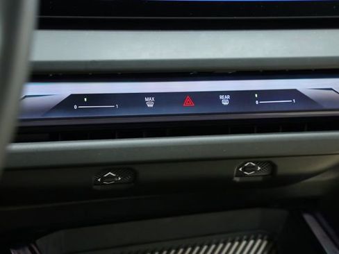 Used 2025 BMW X3 xDrive30i image 21