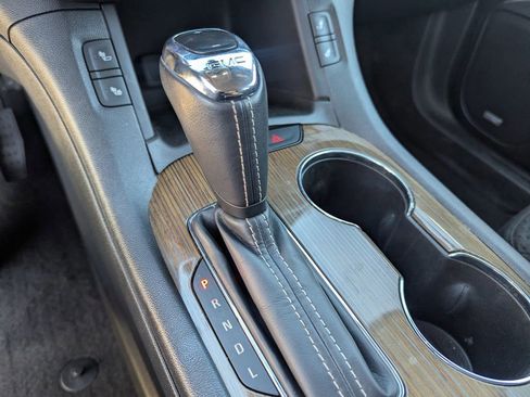 Used 2017 GMC Acadia SLE w/ Driver Alert Package I image 25