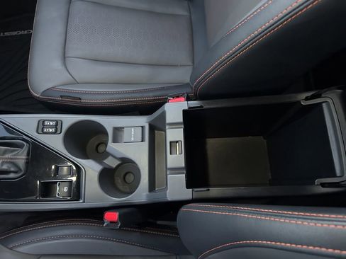 Certified 2025 Subaru Crosstrek 2.5i Limited w/ Crosstrek Mirror Package image 21