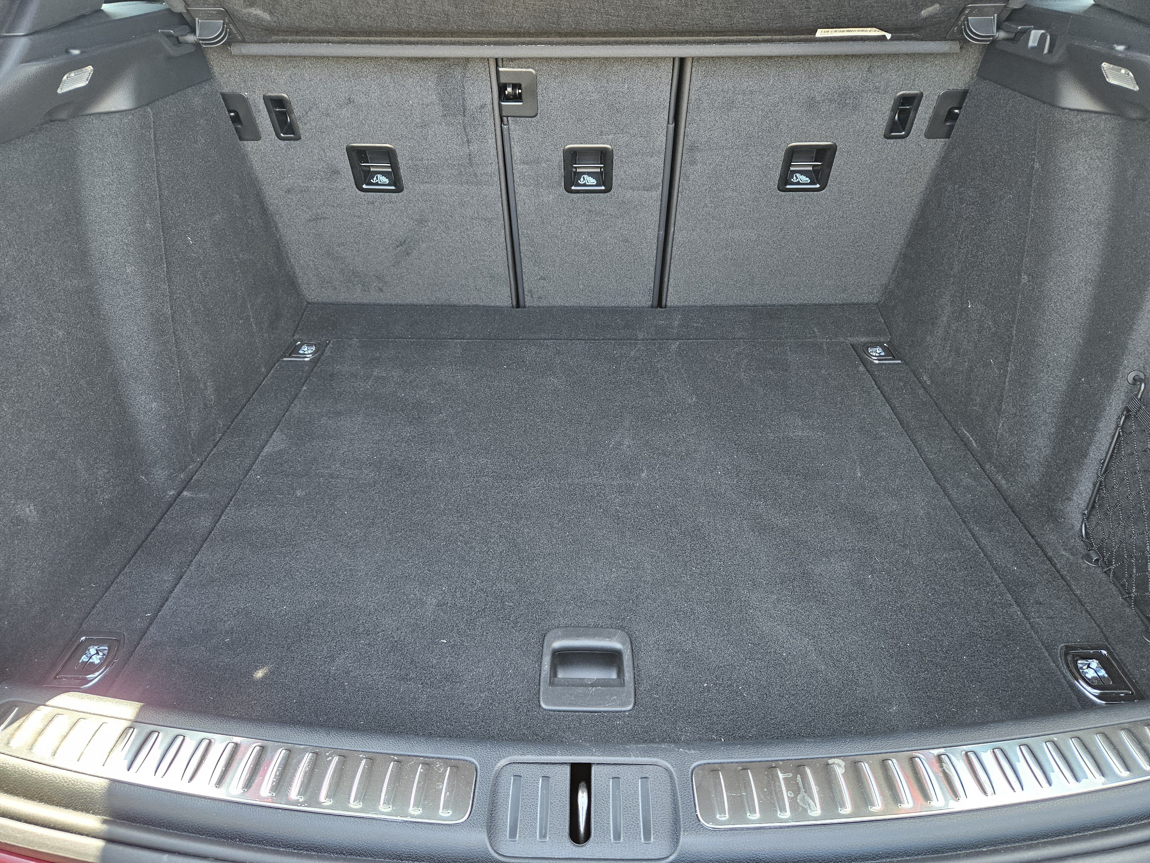 Certified 2026 Porsche Macan AWD/4WD image 31