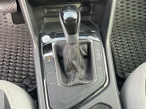 Used 2024 Volkswagen Taos S image 29