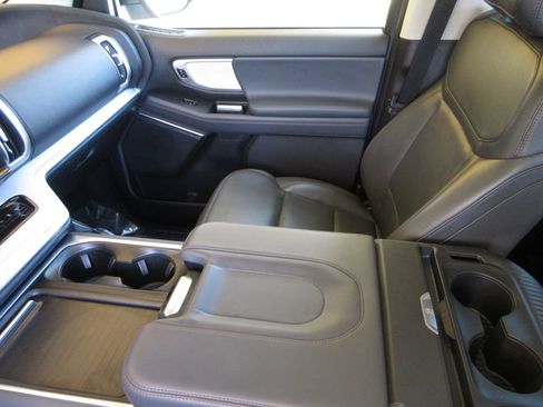 Used 2025 Ford Expedition Max Active RWD image 19