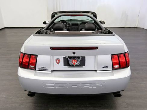 Used 2004 Ford Mustang Cobra RWD image 14
