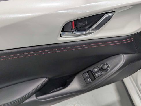 Used 2018 MAZDA MX-5 Miata RF Grand Touring RWD image 34