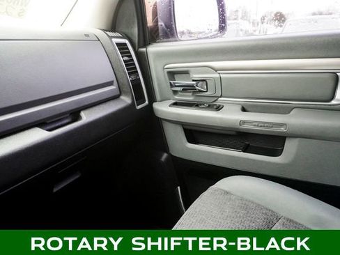 Used 2017 RAM 1500 Classic SLT image 24