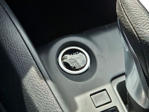 New 2025 Nissan Kicks Play S image 11