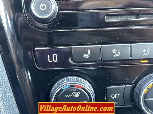 Used 2022 Volkswagen Passat 2.0T SE FWD image 22