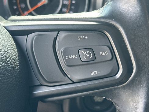 Used 2022 Jeep Gladiator Sport AWD/4WD image 26