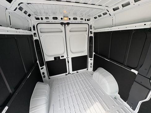 New 2025 RAM ProMaster 2500 FWD image 19