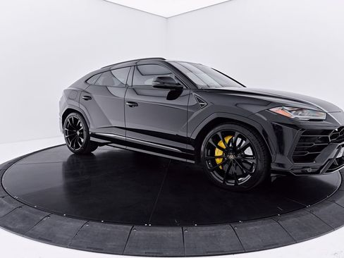Used 2022 Lamborghini Urus AWD/4WD image 17