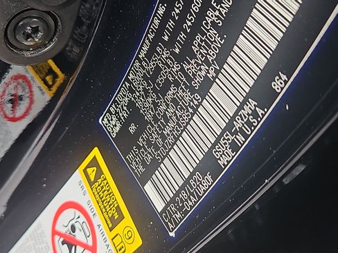 Used 2018 Toyota Highlander XLE image 7