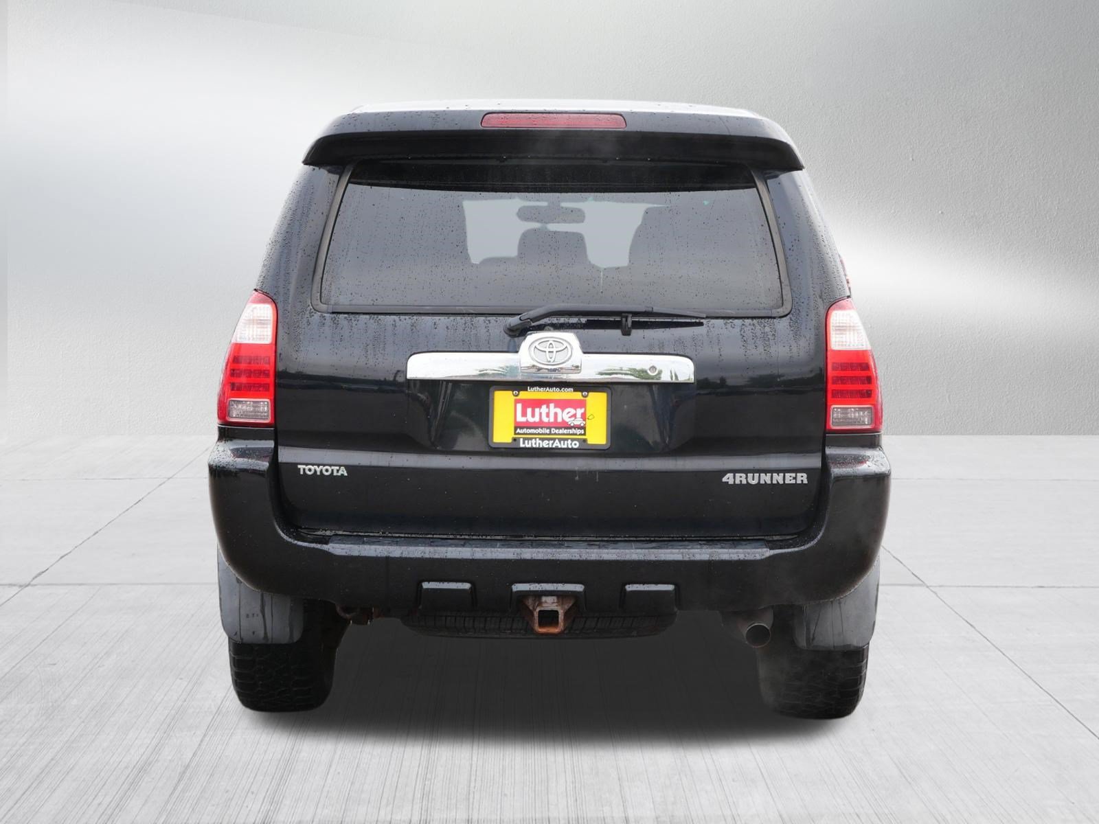 Used 2007 Toyota 4Runner SR5 AWD/4WD image 6
