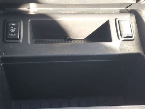 Used 2019 Nissan Titan SL w/ Chrome Package image 33