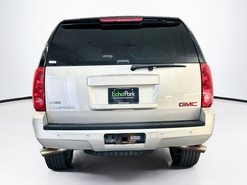 Used 2007 GMC Yukon SLT w/ SLT Preferred Equipment Group AWD/4WD image 7