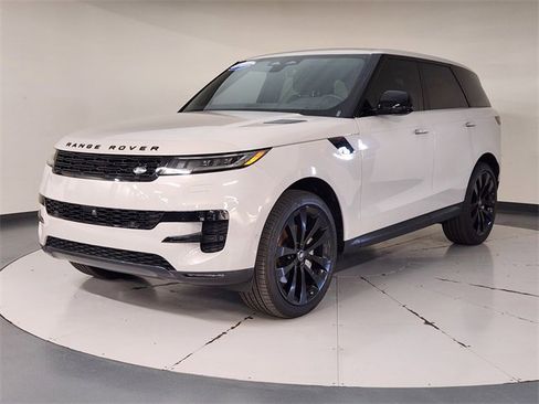 Used 2025 Land Rover Range Rover Sport SE image 1