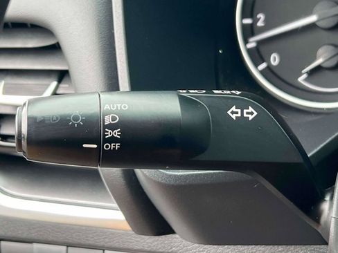 Used 2021 Nissan Rogue SV image 20