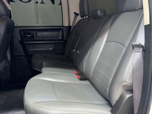 Used 2018 RAM 2500 Tradesman w/ Chrome Appearance Group AWD/4WD image 34