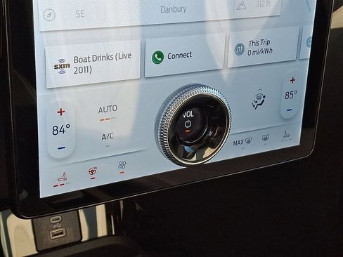 Certified 2024 Ford Mustang Mach-E Premium image 17