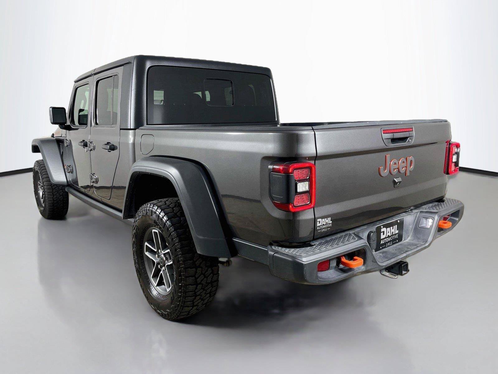 Used 2026 Jeep Gladiator Mojave AWD/4WD image 10