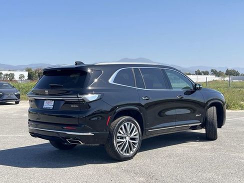 New 2026 Buick Enclave Avenir w/ Super Cruise Package FWD image 3