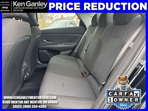 Used 2024 Hyundai Elantra SE image 17