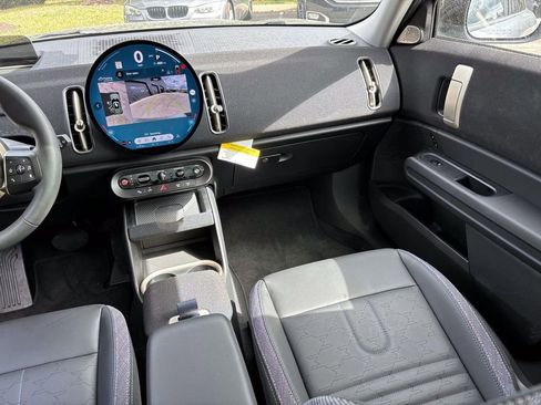 Certified 2025 MINI Cooper Countryman S image 32