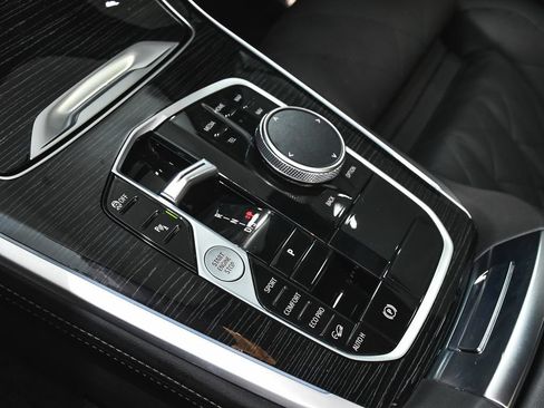Used 2026 BMW X5 xDrive40i AWD/4WD image 48