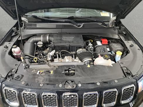 Certified 2023 Jeep Compass Limited AWD/4WD image 30
