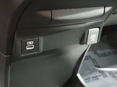 Certified 2024 Honda Odyssey Sport image 31