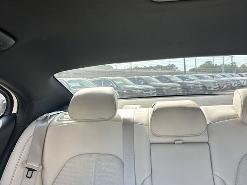 Used 2025 Genesis G70 2.5T RWD image 18