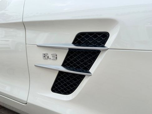 Used 2012 Mercedes-Benz SLS AMG Roadster image 9