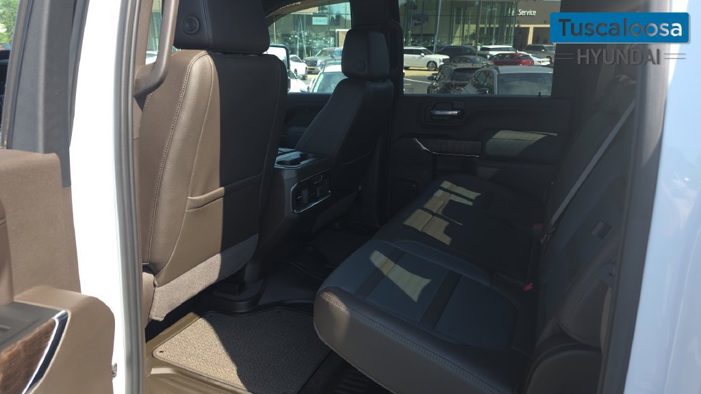 Used 2023 GMC Sierra 2500 Denali w/ Denali Ultimate Package AWD/4WD image 25
