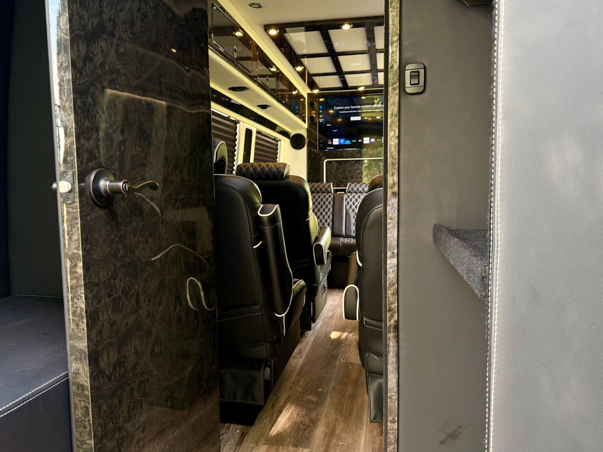 Used 2022 Mercedes-Benz Sprinter 2500 w/ Parking Package image 37