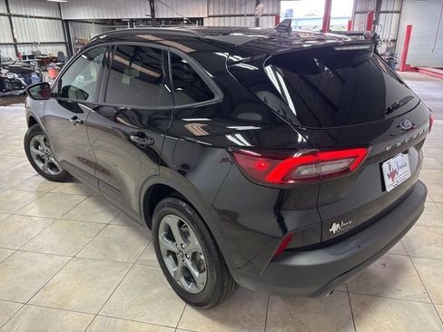 Used 2025 Ford Escape ST-Line AWD/4WD image 8