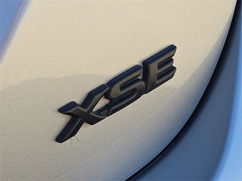 Used 2023 Toyota Camry XSE image 10