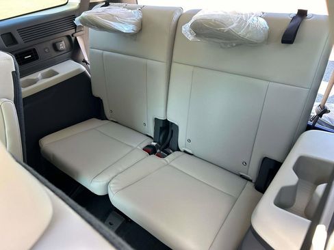 New 2026 Hyundai Santa Fe Calligraphy FWD image 22