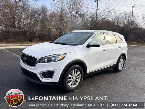 Used 2018 Kia Sorento LX image 1